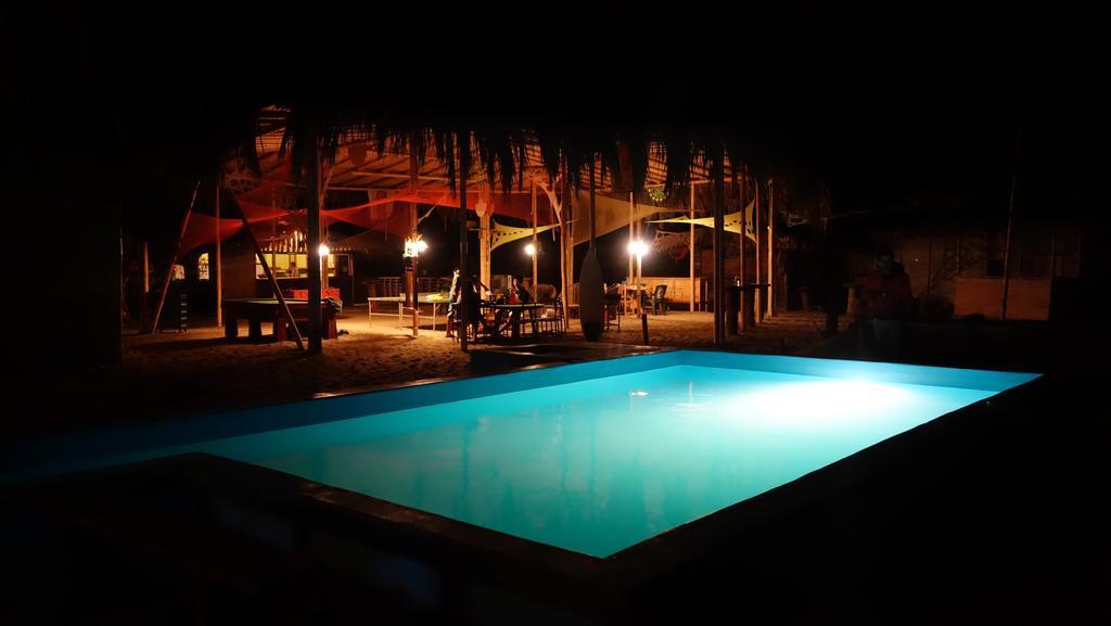 Psygon Surf Camp Hostel Mancora Bagian luar foto