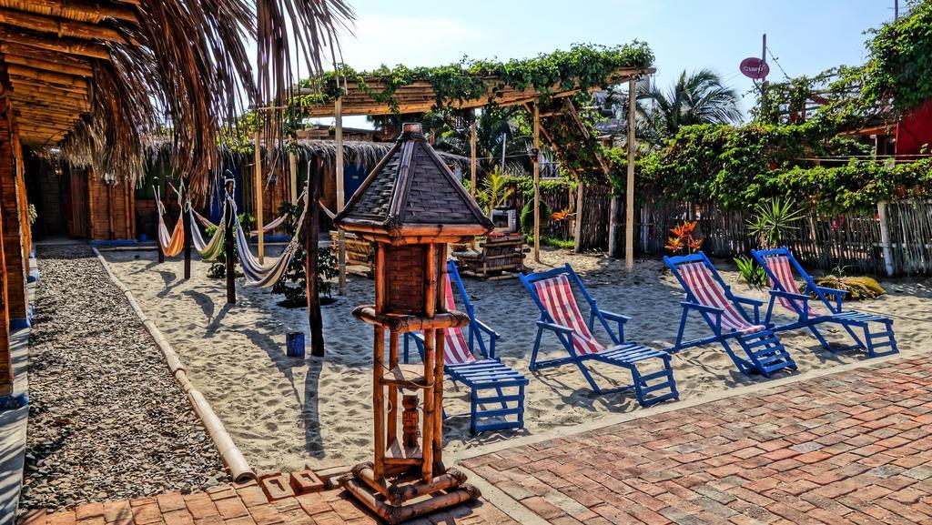 Psygon Surf Camp Hostel Mancora Bagian luar foto