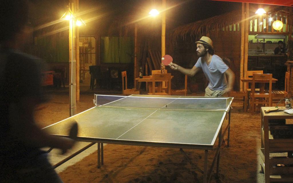 Psygon Surf Camp Hostel Mancora Bagian luar foto