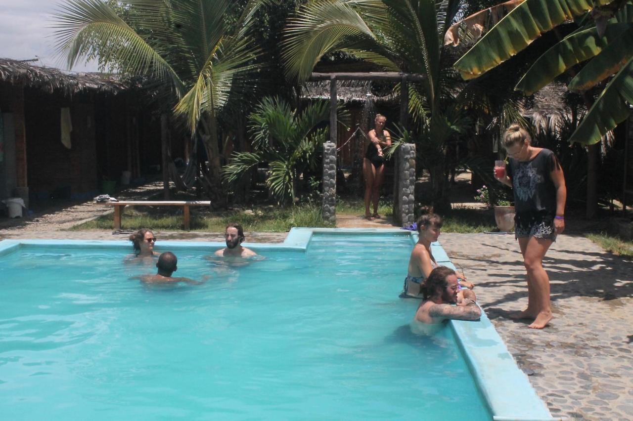 Psygon Surf Camp Hostel Mancora Bagian luar foto